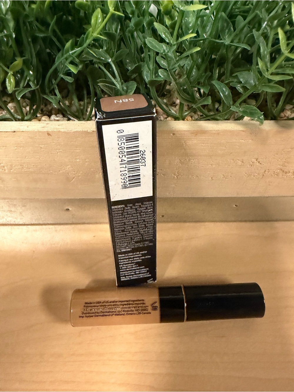 Dermablend Full Coverage Concealer - Picture 8 of 9